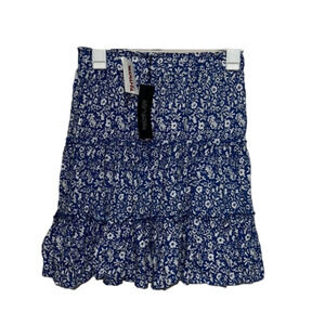 Nwt size small blue floral rachel zoe flowy skirt.